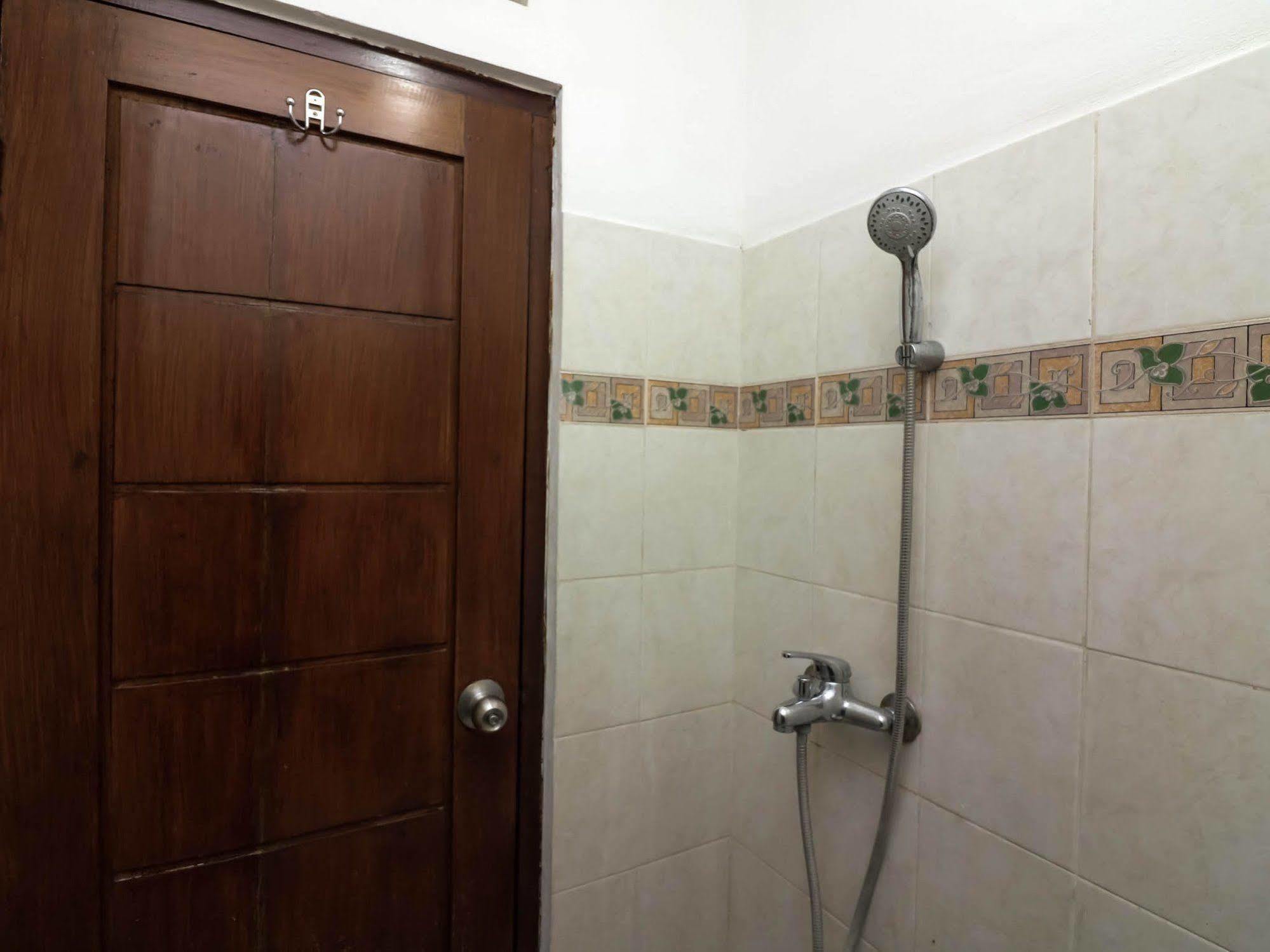 Super Oyo 91495 Hotel Indah Residence Denpasar  Ngoại thất bức ảnh