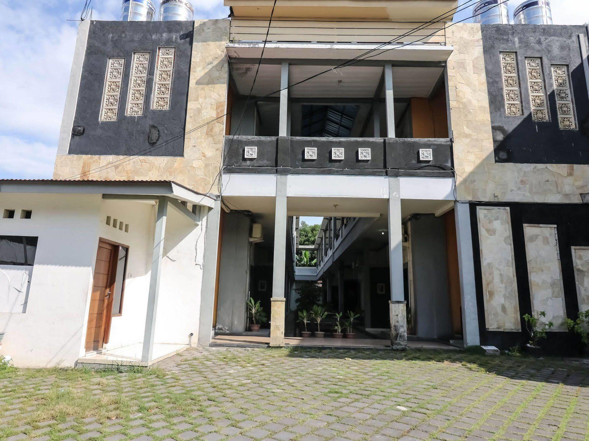 Super Oyo 91495 Hotel Indah Residence Denpasar  Ngoại thất bức ảnh