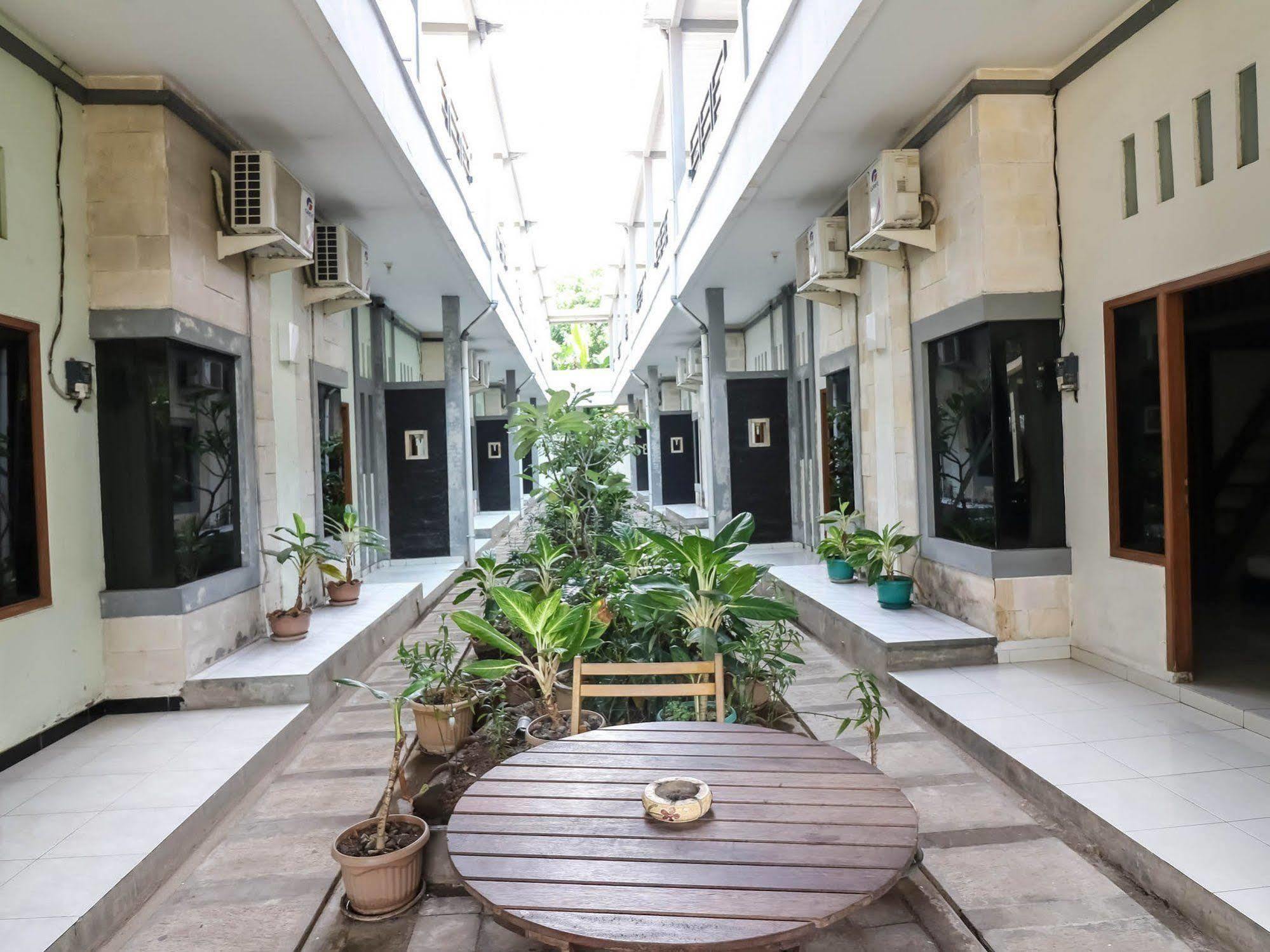 Super Oyo 91495 Hotel Indah Residence Denpasar  Ngoại thất bức ảnh